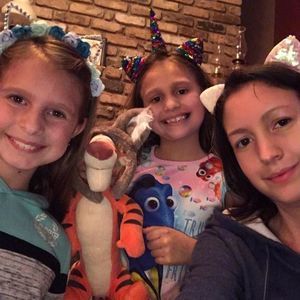 Meet your Posher, Rhonda